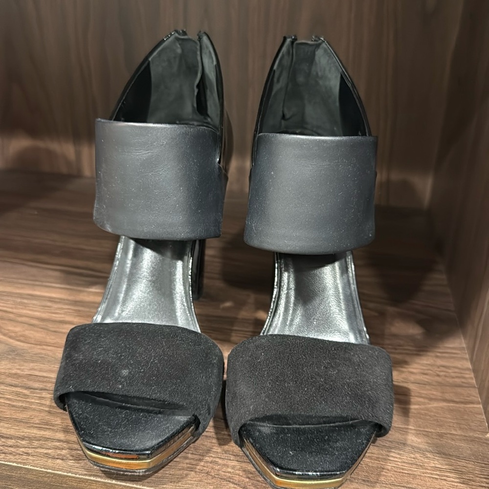 Gucci heels